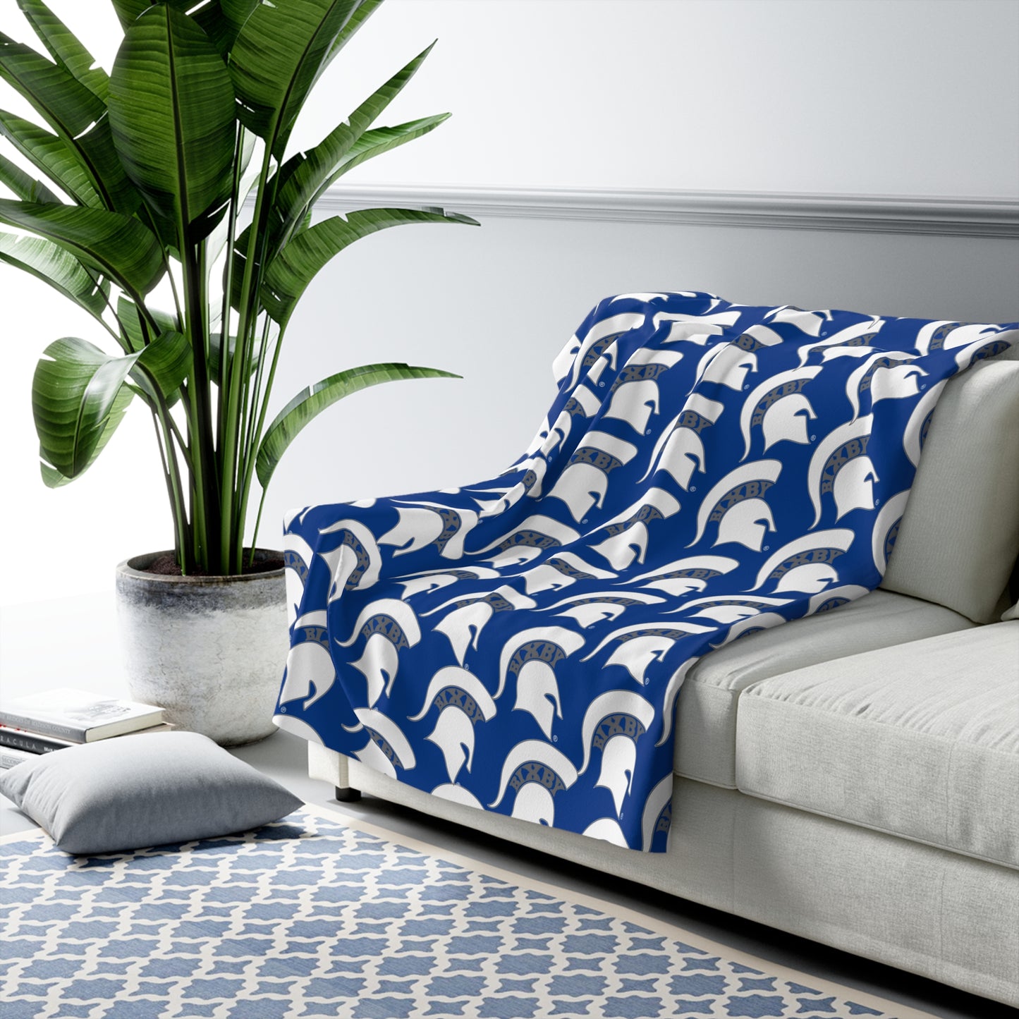Bixby White Small Pattern Logo Comfy Sherpa Fleece Blanket
