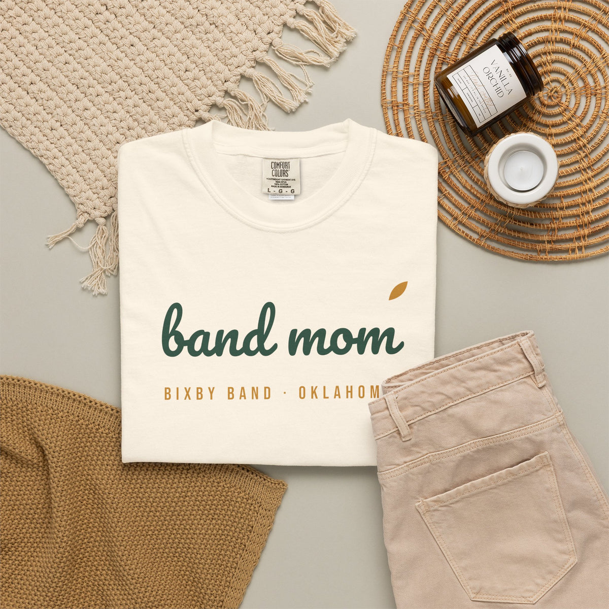 Band Mom Script Tee | Bixby