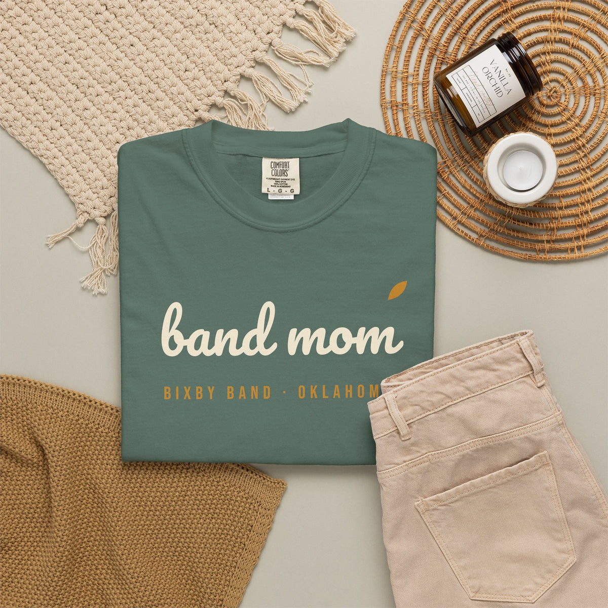 Band Mom Script Tee | Bixby